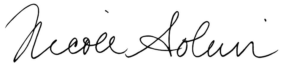Nicole Soluri Signature